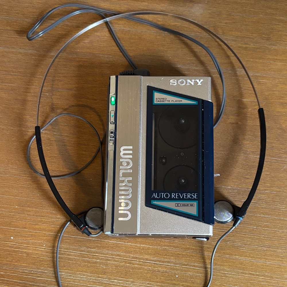 Sony Walkman Silver and Black Cassette Player.The cassette tape heads not spin